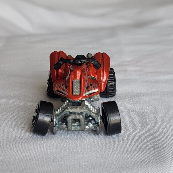 2002 Hot Wheels Sand Stinger - Picture 3 of 6